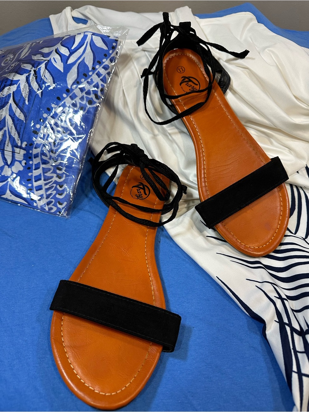Trary Black Lace Up Ankle Strap Flat Sandals Size 11 Like New Boho